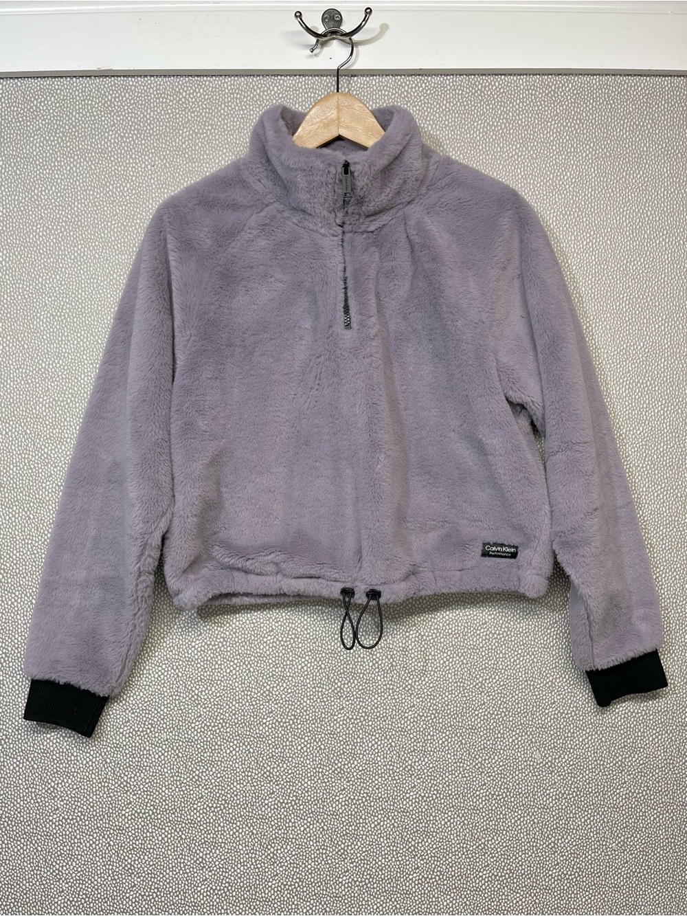 M Calvin Klein Performance Lavender Faux Fur Cropped Half-Zip Pullover Jacket